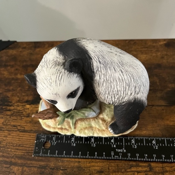Vintage Lefton Panda Bear Ceramic Figurine #KW4910 Chipped - Picture 10 of 12